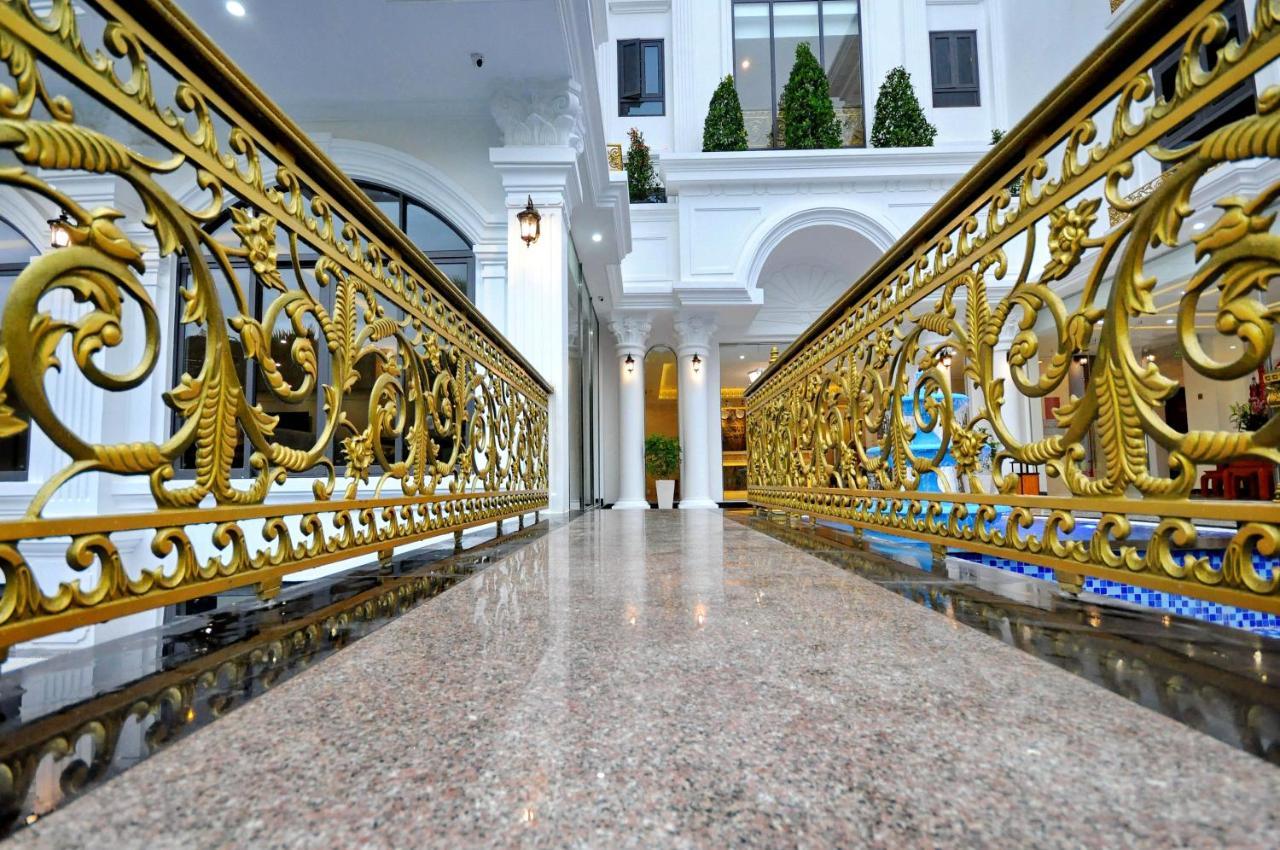 Crown Nguyen Hoang Hotel Nha Trang Kültér fotó