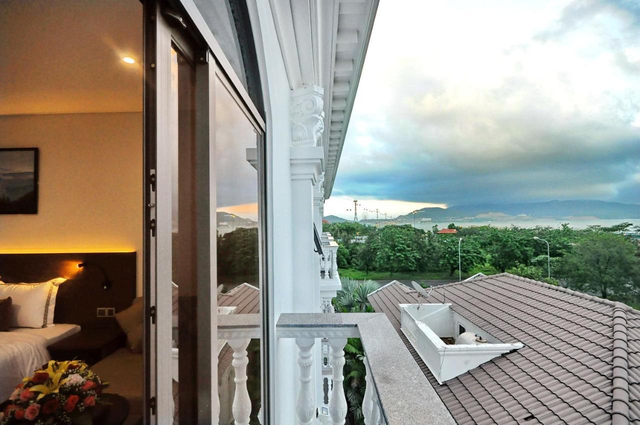 Crown Nguyen Hoang Hotel Nha Trang Kültér fotó