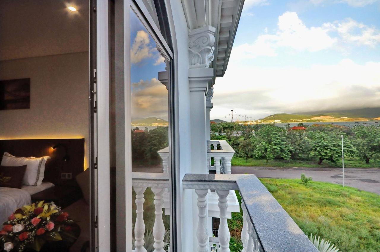 Crown Nguyen Hoang Hotel Nha Trang Kültér fotó