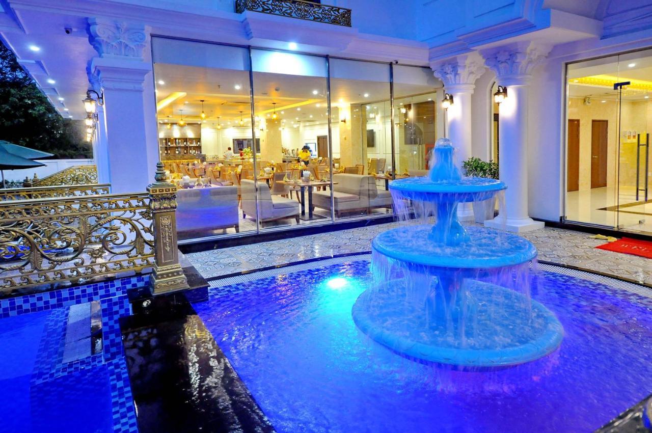 Crown Nguyen Hoang Hotel Nha Trang Kültér fotó
