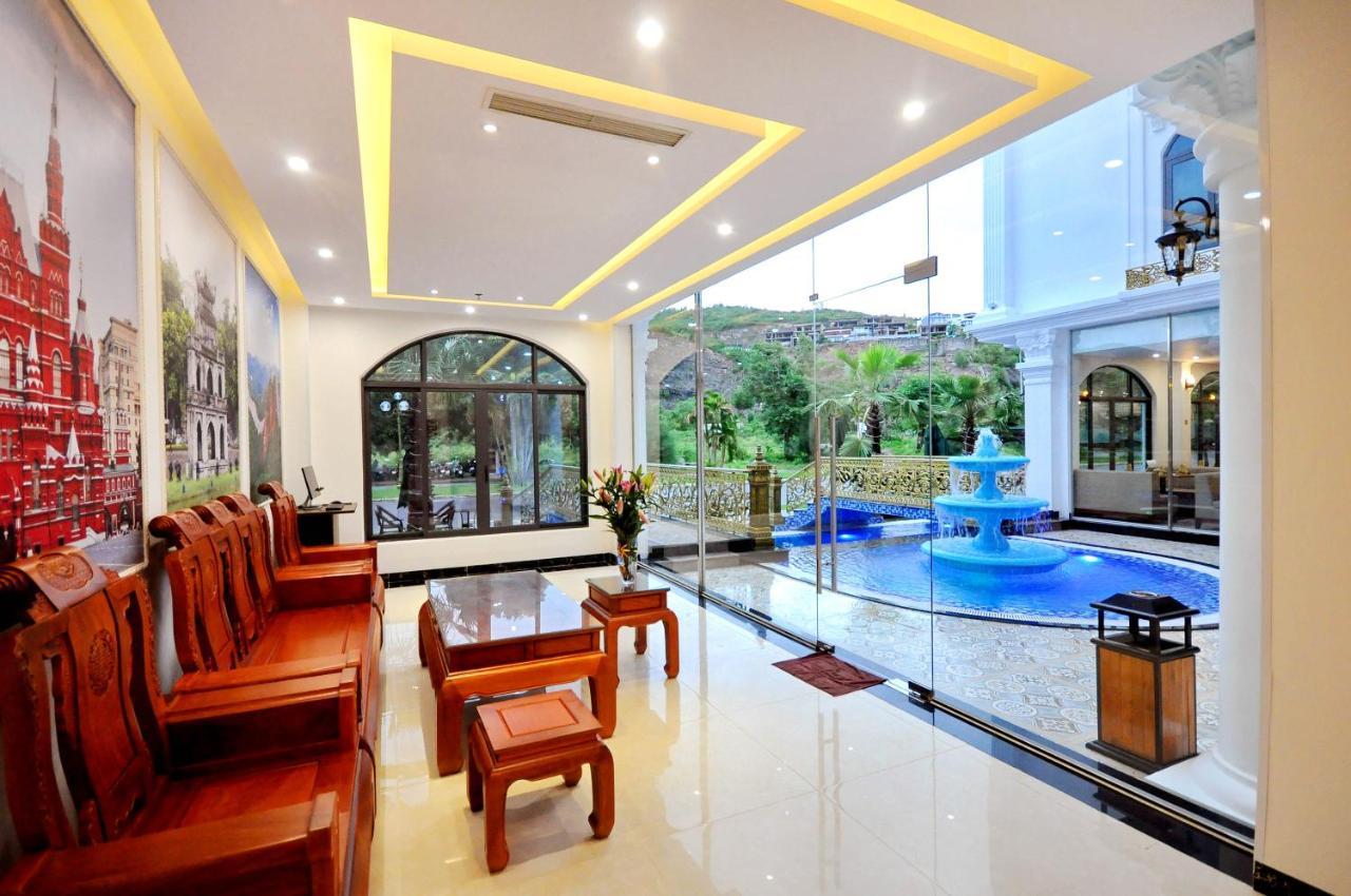 Crown Nguyen Hoang Hotel Nha Trang Kültér fotó