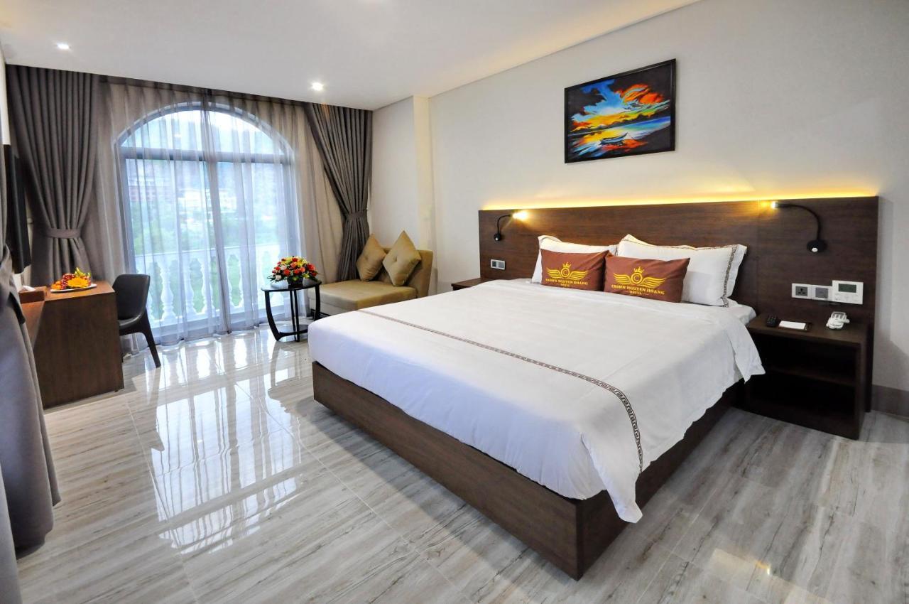 Crown Nguyen Hoang Hotel Nha Trang Kültér fotó
