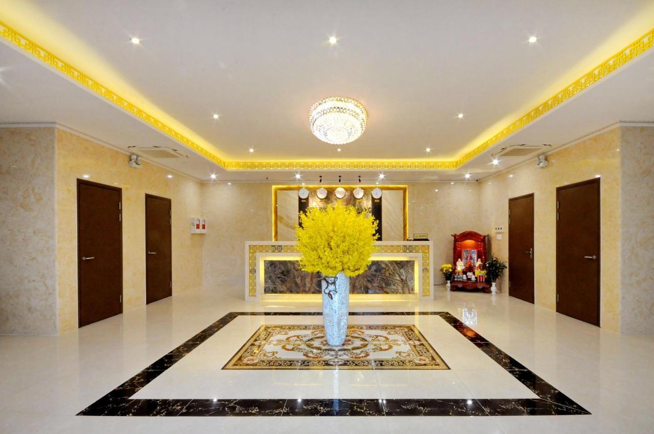 Crown Nguyen Hoang Hotel Nha Trang Kültér fotó